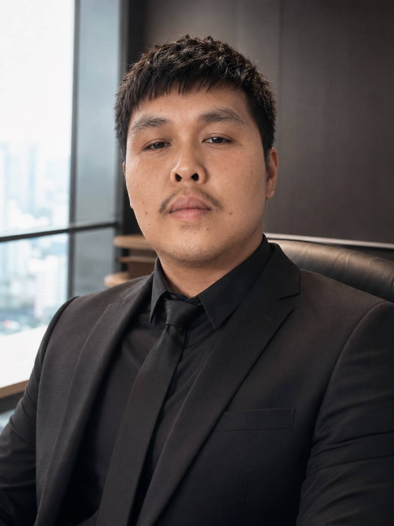 Mr.SARAWUT SUPUTNAG